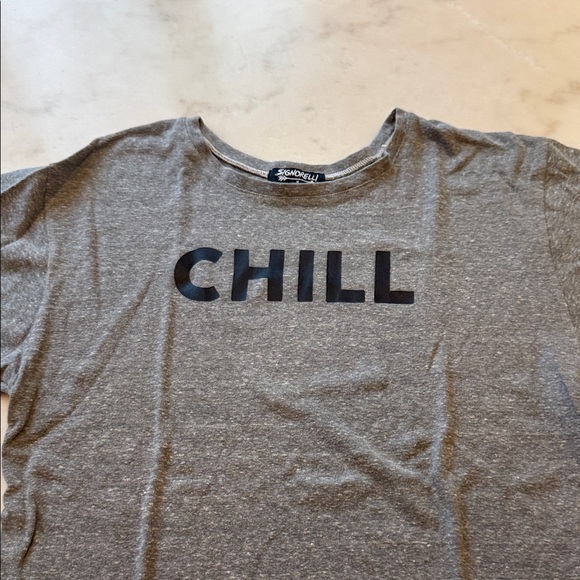 Signorelli Gray Tee with 'Chill' Text - Picture 2 of 5